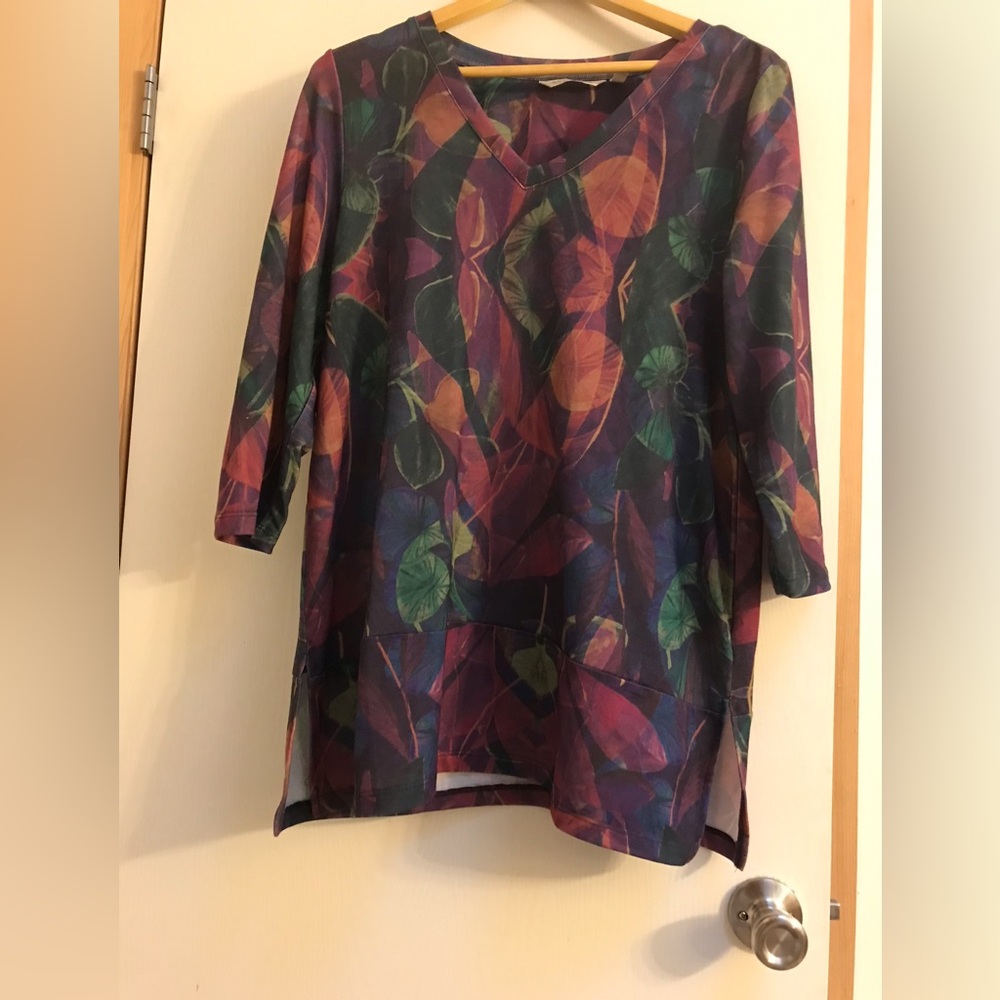 Soft Surroundings Large Long Sleeve Tunic Top Blouse Green Purple V Neck